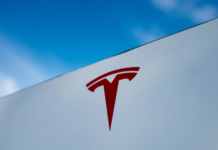 Tesla revoluciona el volante con sistema inteligente adaptable