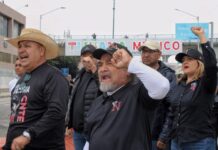 Maestros de la CNTE bloquean el cruce fronterizo «El Chaparral» y colapsan el tránsito en Tijuana