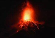 Erupción del Volcán de Fuego obliga a evacuar a cientos en Guatemala